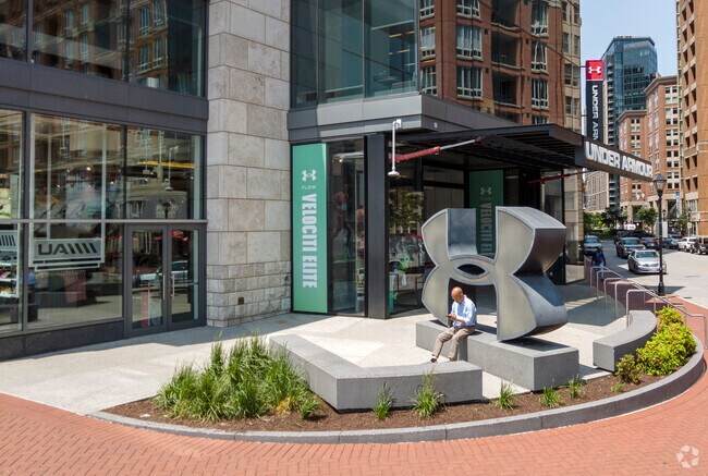 Ellwood Park is located close to great downtown shopping.