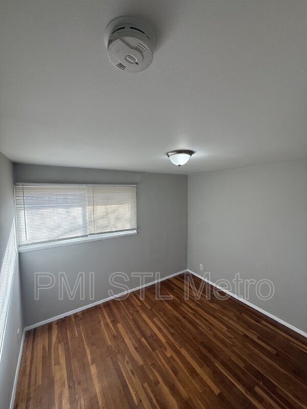 1729 Keelen Dr, Saint Louis, MO 63136 - photo 4