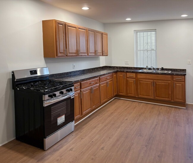 1708 S 22nd St, Philadelphia, PA 19145 - photo 3