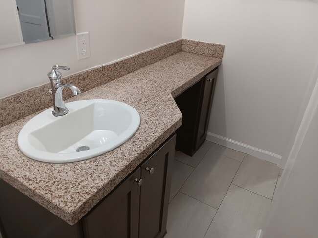 2330 Frey Ave, Venice, CA 90291 - photo 6