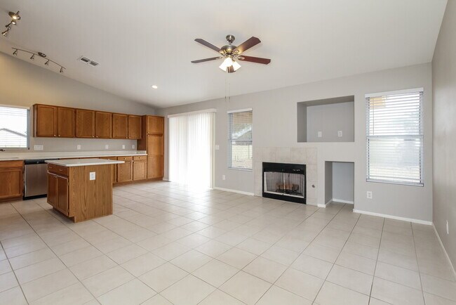 8711 W Marconi Ave, Peoria, AZ 85382 - photo 7