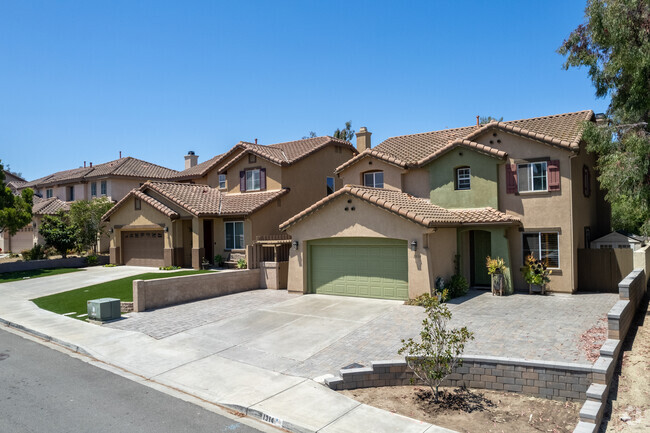 All homes in Sunbowl, Chula Vista are newer construction.
