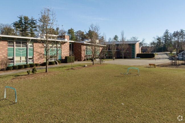 Country Elementary School in Weston received an overall score of A on niche.