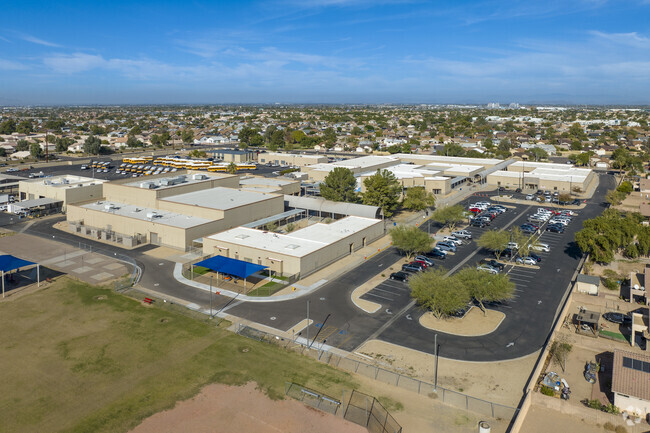 Glendale’s Challenger Middle School has a sprawling campus that serves many students.