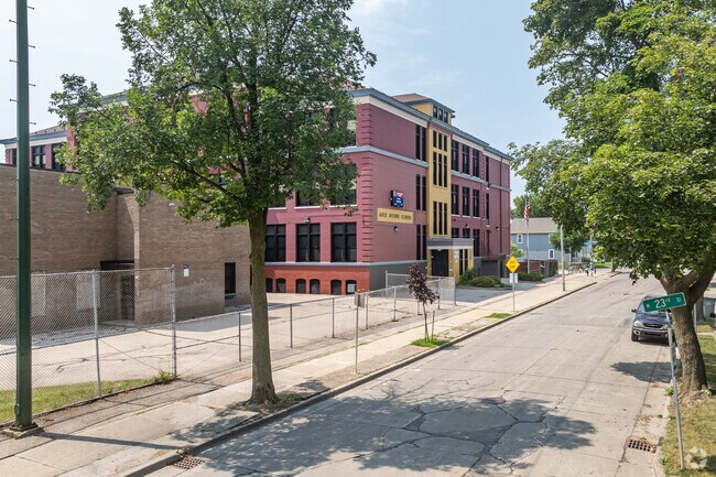 Auer Avenue Elementary School is a public school in Milwaukee, WI.