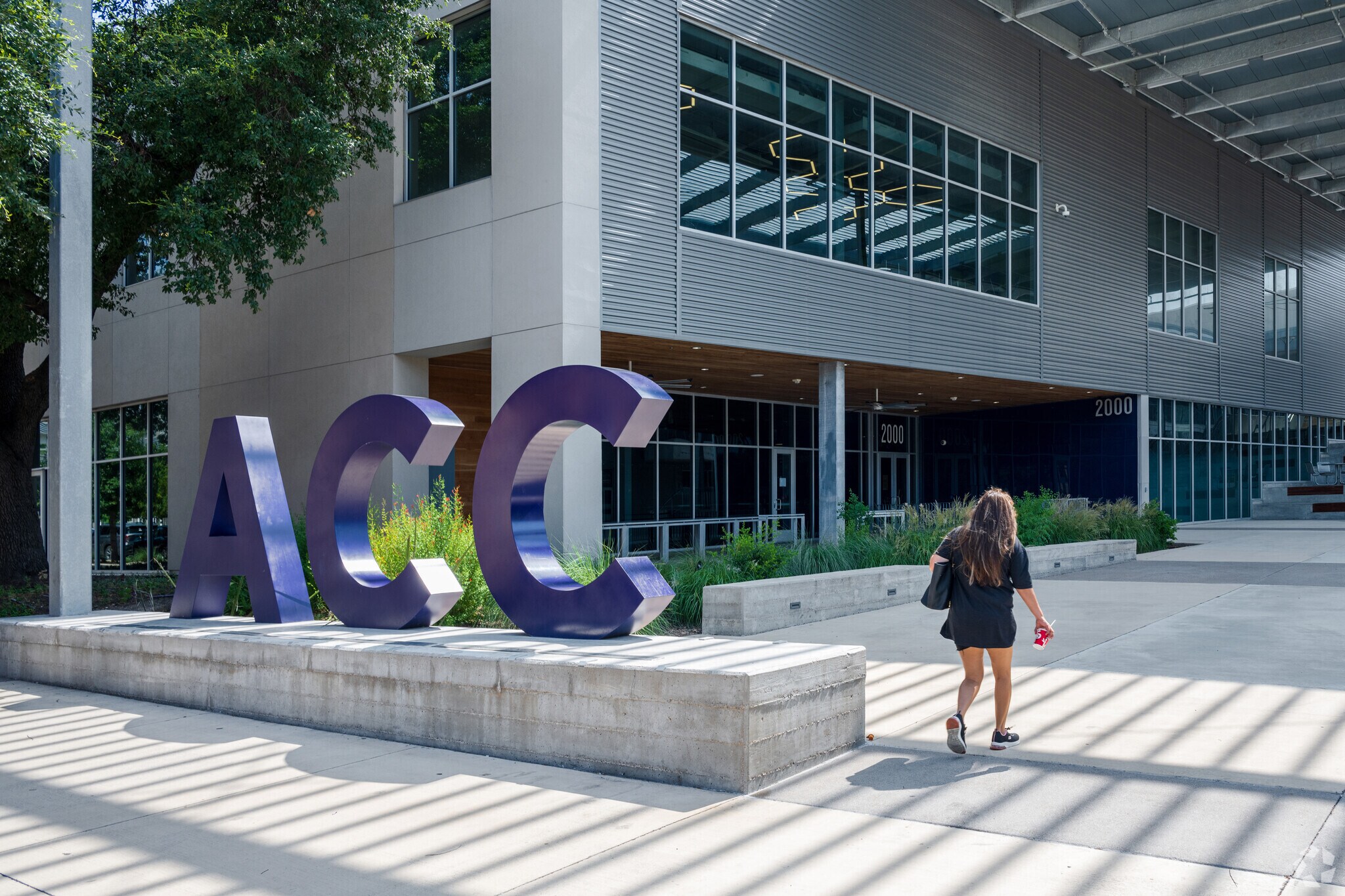 Skyview residents benefit from the nearby Austin Community College (ACC) campus.
