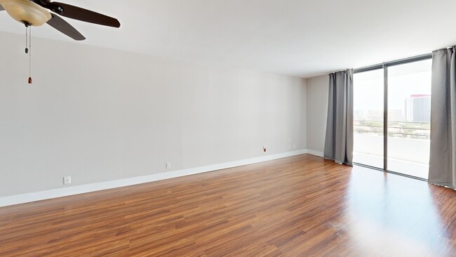 600 Three Islands Blvd unit 1418, Hallandale Beach, FL 33009 - photo 2