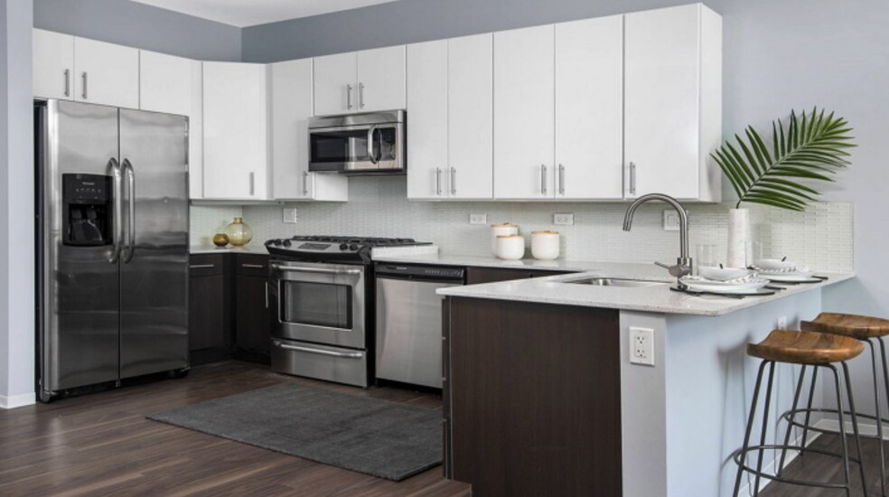 779 W Adams St unit 2201, Chicago, IL 60661 - photo 1