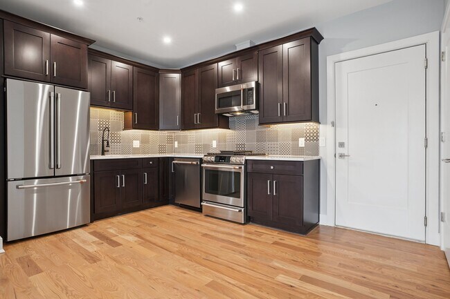 106 Montgomery St unit 2B, Bloomfield, NJ 07003 - photo 5