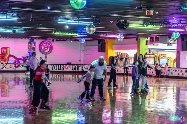 Roller Magic hosts birthday parties a short drive from Cliffwood.