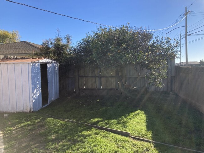 517 Dejoy St, Santa Maria, CA 93458 - photo 3