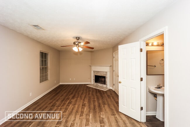 6614 Rebecca Lou Ln, Lithonia, GA 30058 - photo 4