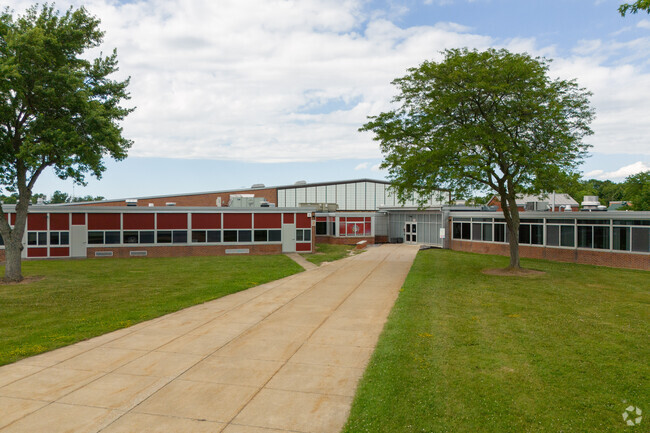 Regan Intermediate School has a student teacher ratio of 13 to 1.