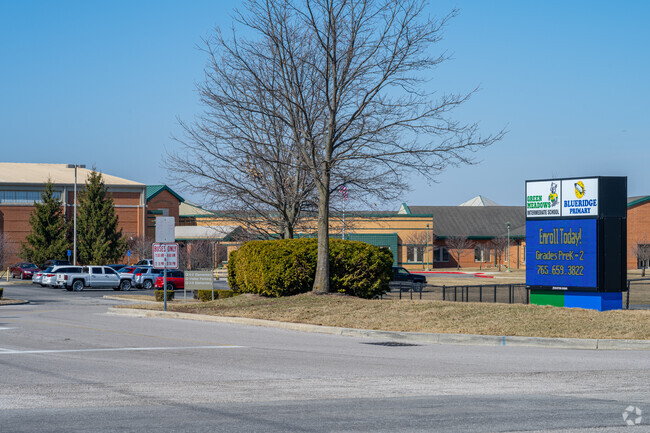 Green Meadows Intermediate Elementary School receives an overall Niche grade of C+.