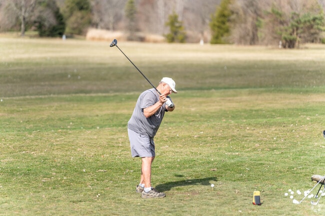 The Links Golf Club in New Palestine
is an 18-hole champion golf course for every level golfer.