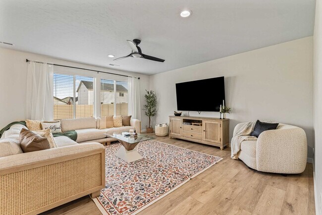 5302 E Burnte Peak St unit ID1322141P, Nampa, ID 83687 - photo 3