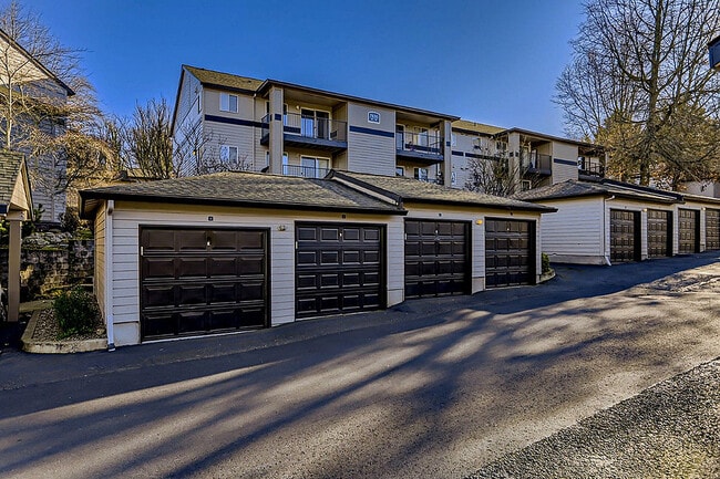 1, 2, 3 Bedroom Apartments in Portland, OR