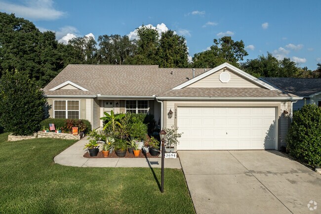 Village of Summerhill residents take great pride in the care of their properties.