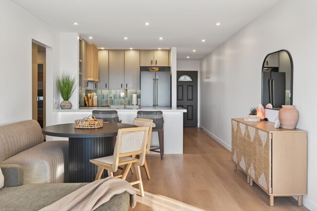 218 E Surfside Dr unit 218 E Surfside, Port Hueneme, CA 93041 - photo 3