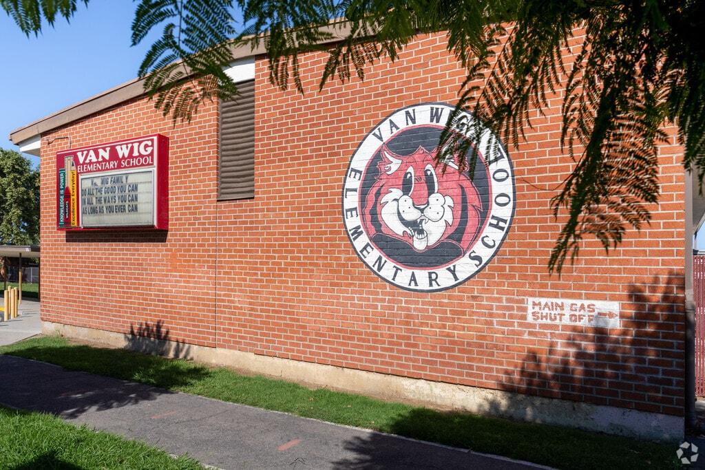Van Wig Elementary School in the city of Bassett, Ca.