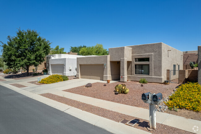 Casas Adobes Tucson Apartments