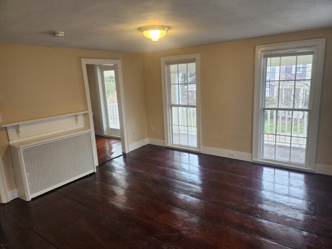 27 Walnut St unit 27 Walnut St, Holden, MA 01520 - photo 3
