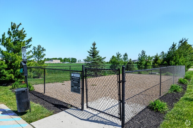 Redwood Maumee, Maumee, OH 43537 - photo 7