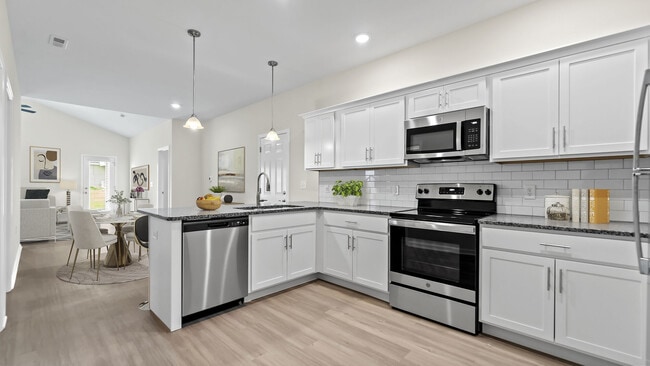 Dupont Meadows, Fort Wayne, IN 46818 - photo 6