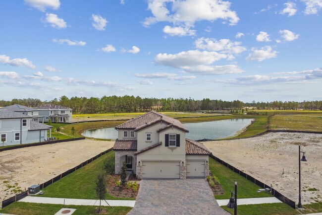 1739 Suttonset Trail, Zephyrhills, FL 33541 - photo 4