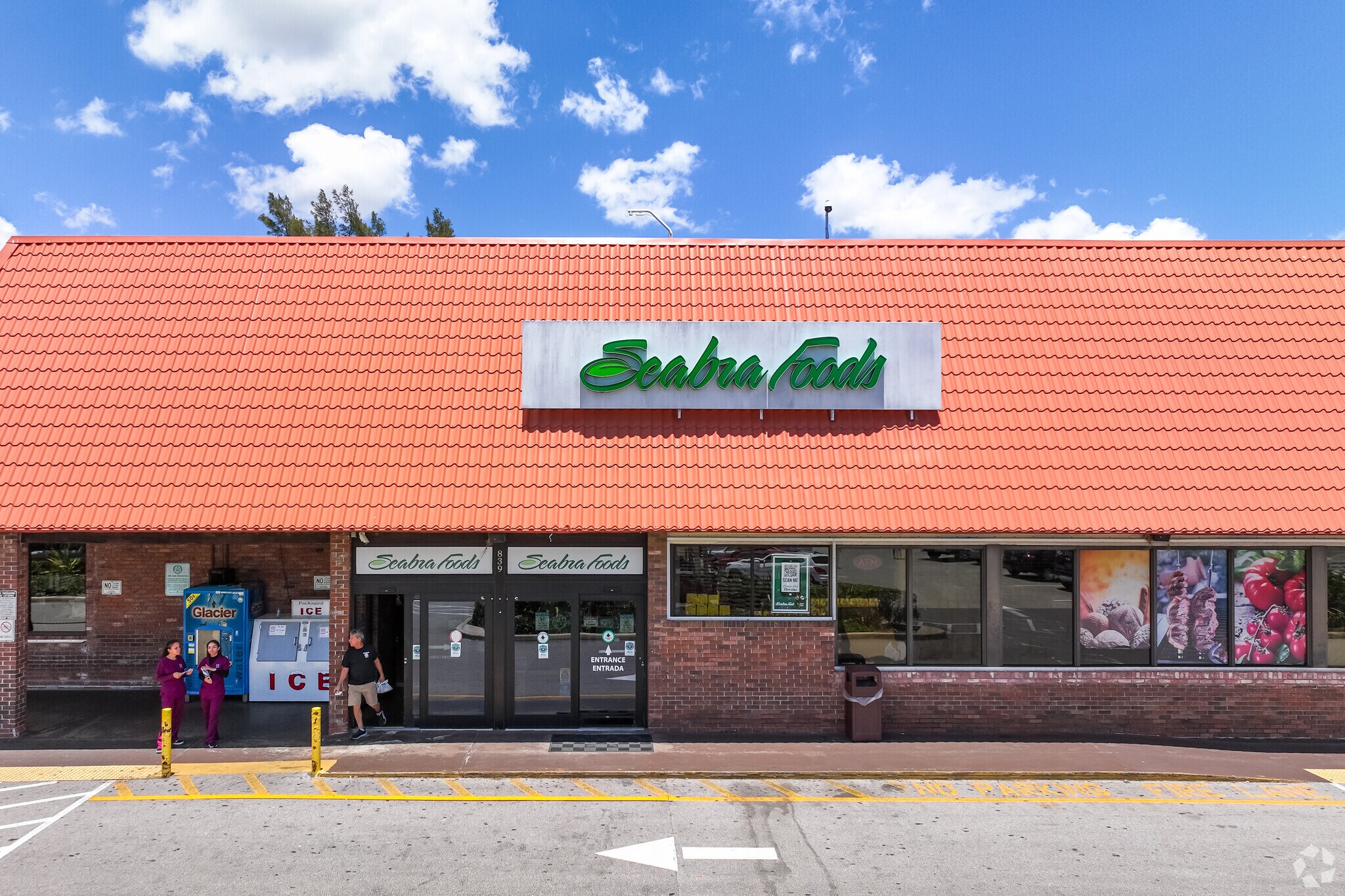 Seabra Food is a local grocery store for residents of Bonnie Lock.
