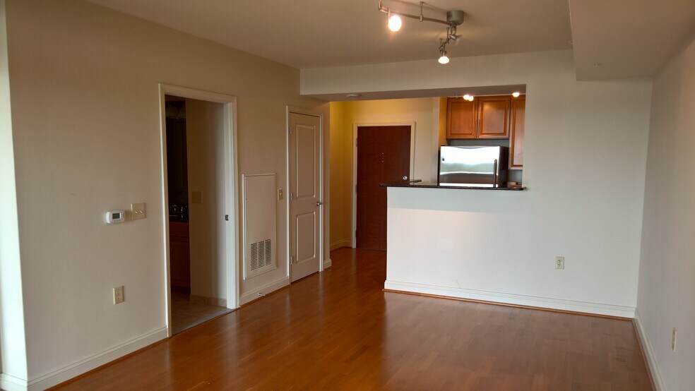 The Mercer Condominium unit 707, Reston, VA 20191 - photo 1