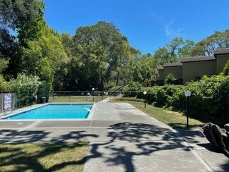 2951 Tachevah Dr, Santa Rosa, CA 95405