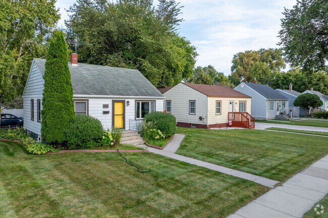Most homes in Lewis and Clark are on the smaller side such as  cottages and ramblers.