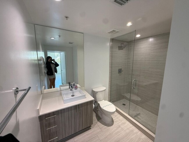 Miami Bay Waterfront Midtown Residences, Miami, FL 33137 - photo 4