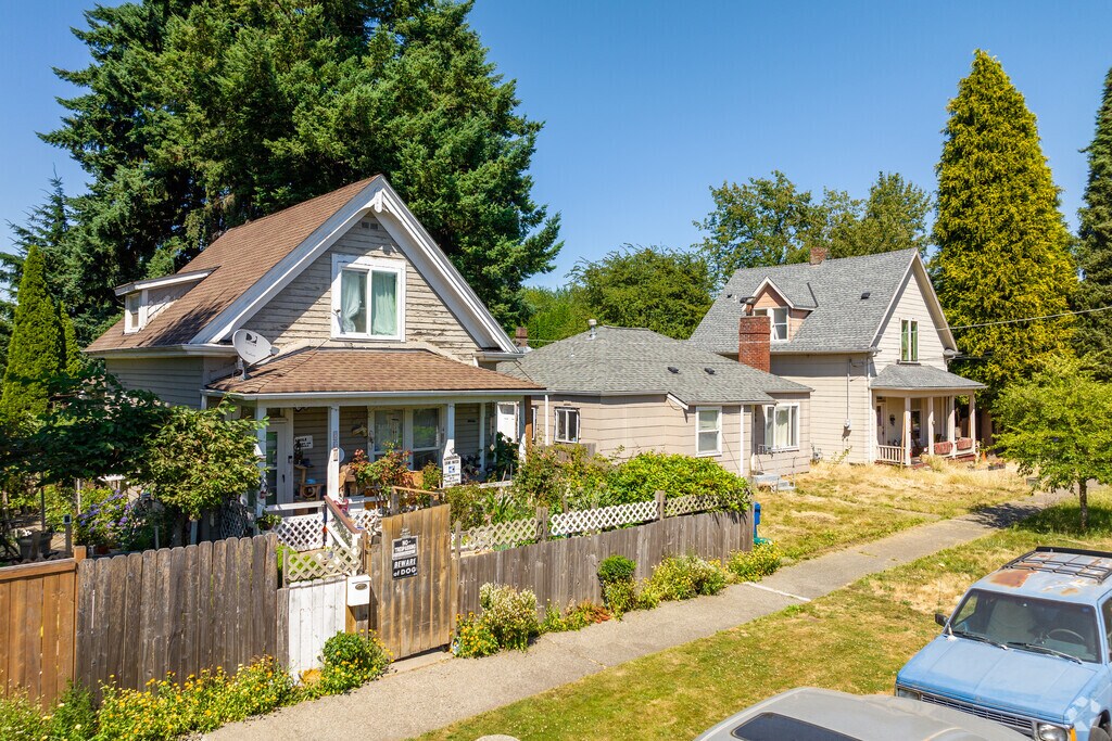 About South Park Schools, Demographics, Things to Do