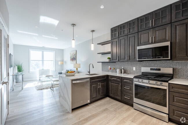 50 Main, Hackensack, NJ 07601 - photo 3