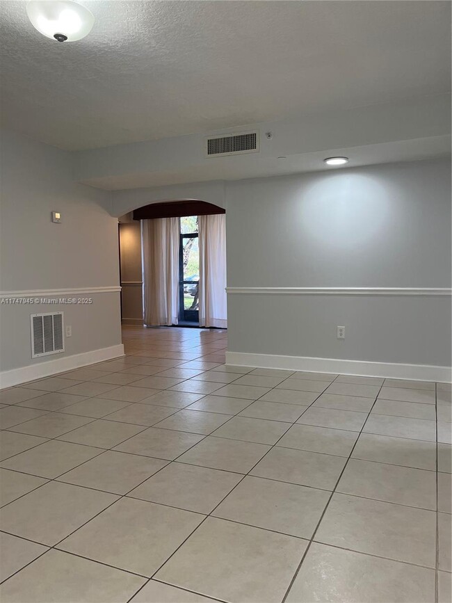 8650 SW 133rd Avenue Rd Unit 106, Miami, FL 33183