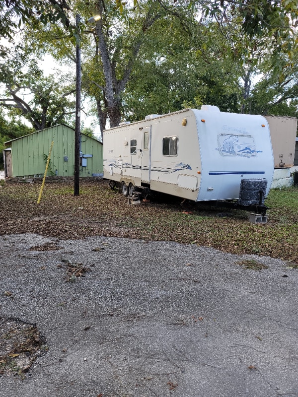 446 Co Rd 90b, Gonzales, TX 78629