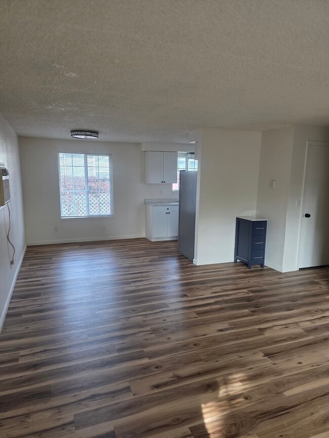 536 Hamilton St unit 536, Medford, OR 97501 - photo 4