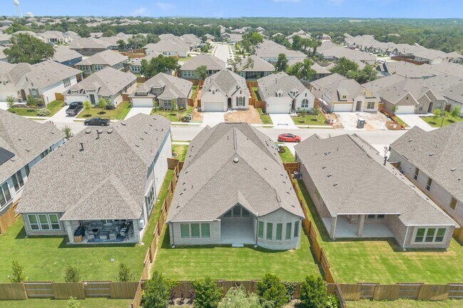 305 Five Mile Creek Way, Kyle, TX 78640 - photo 6