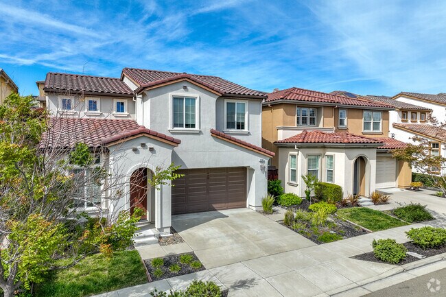 Comfortable and larger homes are well maintained on the well maintained streets of Positano.