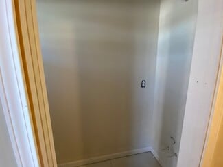 1134 Freshfield Dr, Byron Center, MI 49315