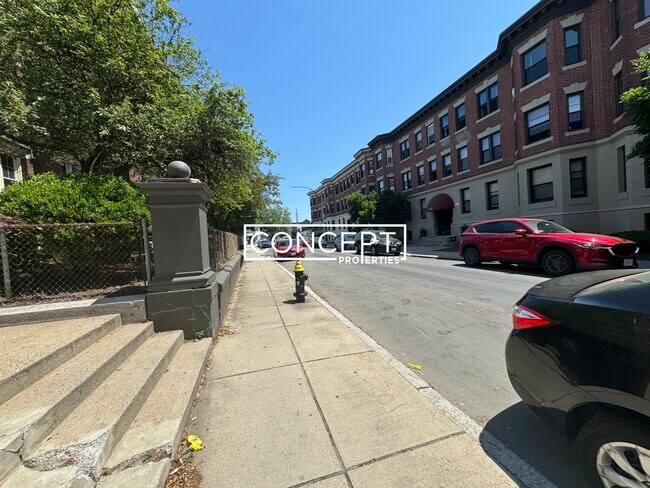 15 Glenville Ave unit 10, Allston, MA 02134 - photo 3