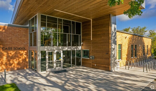 Casis Elementary School serve students in both Tarrytown and Mr. Bonnell neighborhoods.