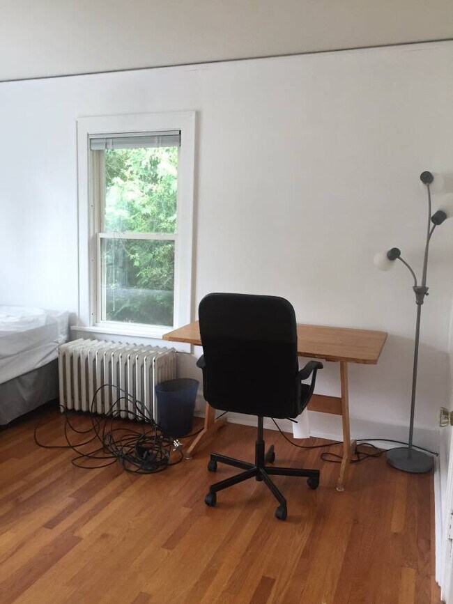 204 Cornell St unit Second Foor, Ithaca, NY 14850 - photo 6