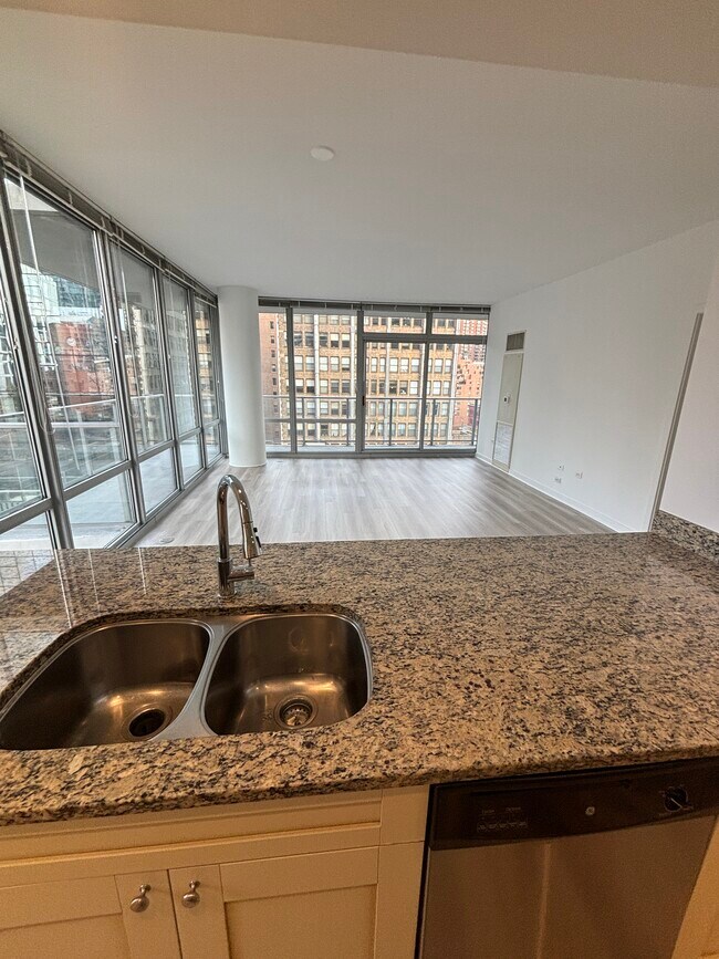 751 S Clark St unit 809, Chicago, IL 60605 - photo 7