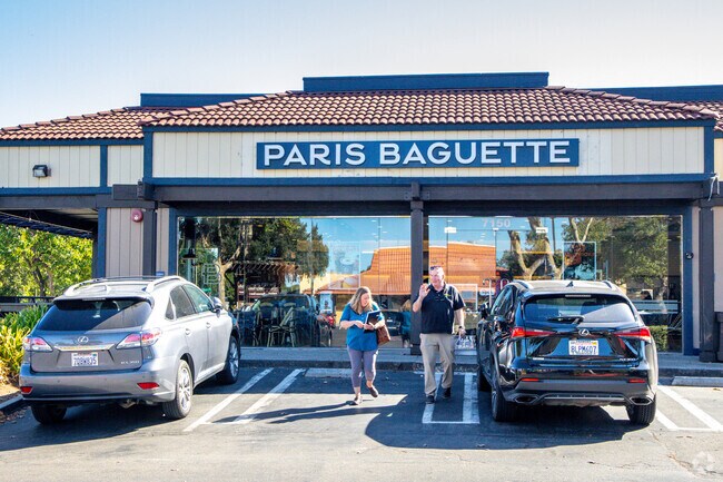 The best bakery goods in Silvergate can be bought in Paris Baquette.