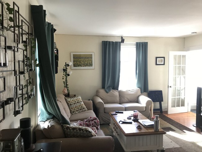 1143 Beacon St unit 1, Newton Highlands, MA 02461 - photo 5