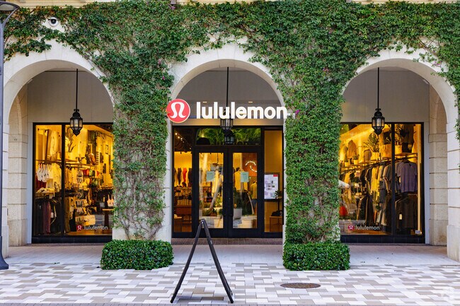 Lululemon is a haven for fitness enthusiasts in Grandview Heights.