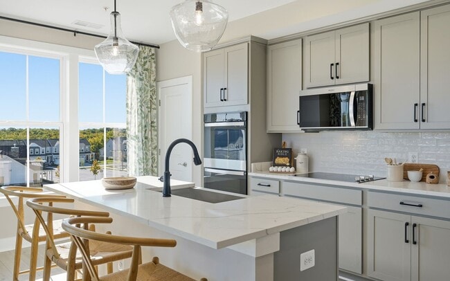 Cascades at Embrey Mill 55+, Scarlet Plan unit 36578967, Stafford, VA 22554 - photo 2